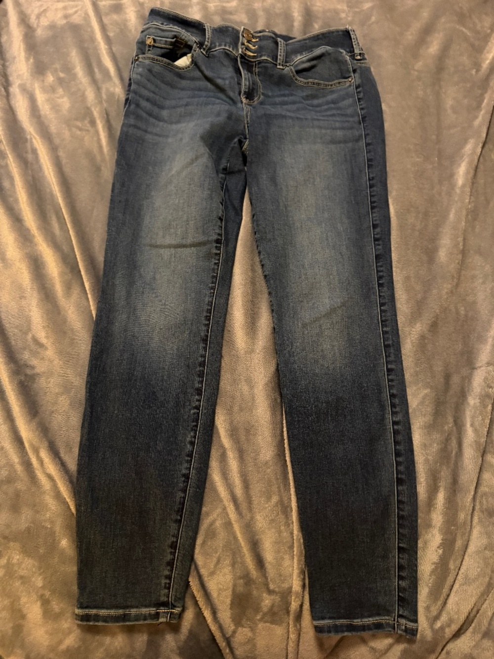 Torrid Super Soft Jegging Jeans 10R Medium Wash Triple Button Stretch